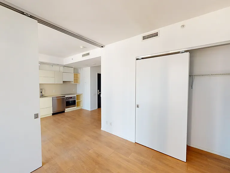 125 Peter St #1212 — Photo 6