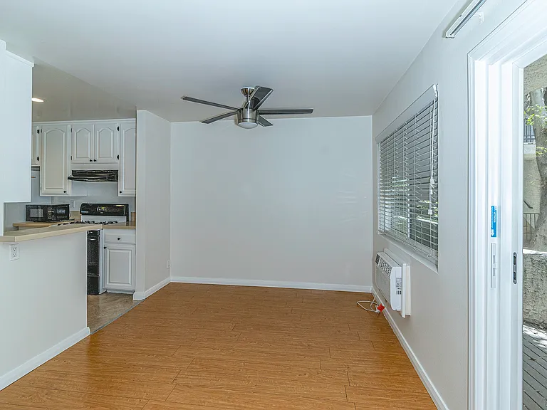 3637 Glendon Ave #105 — Photo 15