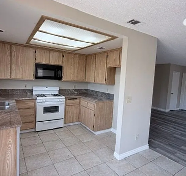 377 E Puente St — Photo 8