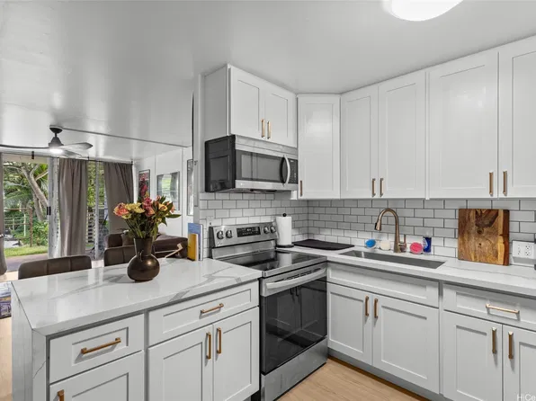 95-061 Waikalani Dr APT D105, Mililani, HI 96789