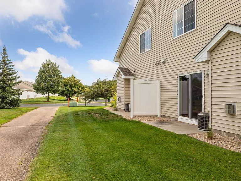 17346 Lilac Ln SE — Photo 26