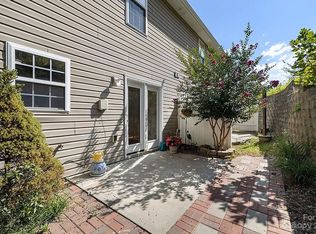 75 Lanceford Cir, Fletcher, NC 28732