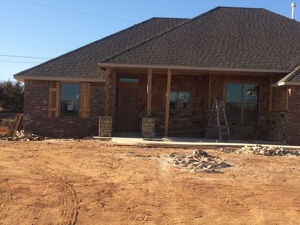 2nd image of 5111 Hart Ln