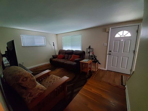 1st floor living room