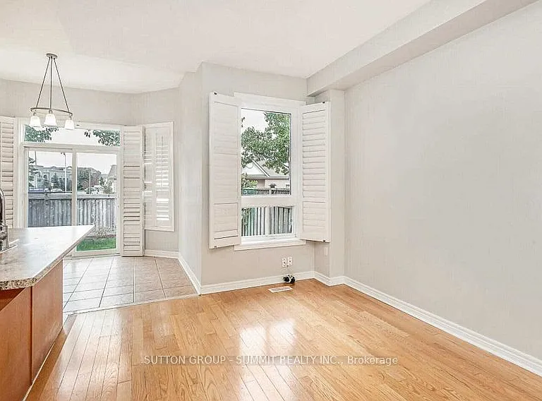 3330 Fountain Park Ave — Photo 8