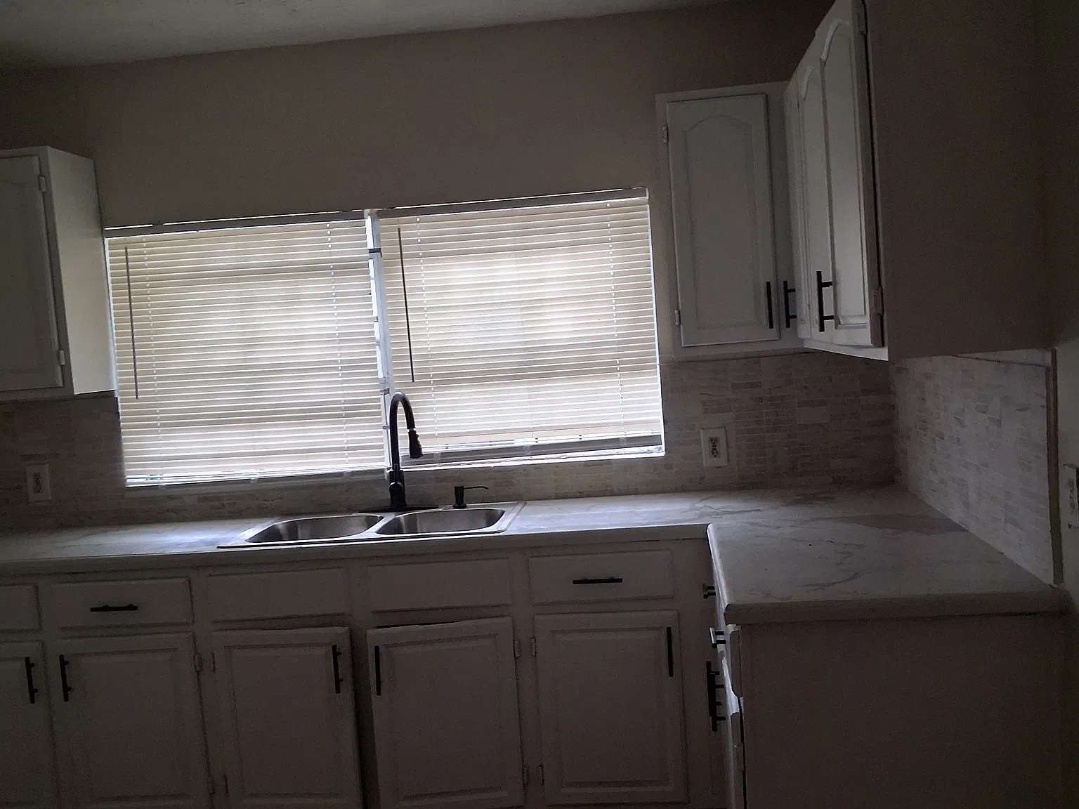 3 bed, 1154 sqft, $1,380 — Photo 3