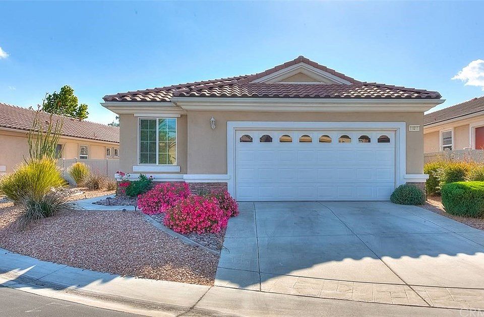 2nd image of 11066 Port Royale Ct