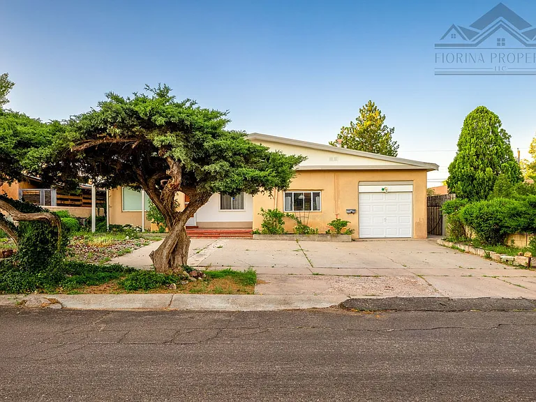 1814 Tewa Rd — Photo 2