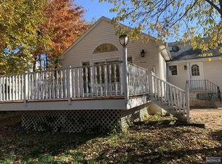 11-15 Long Rd, Fair Lawn, NJ 07410