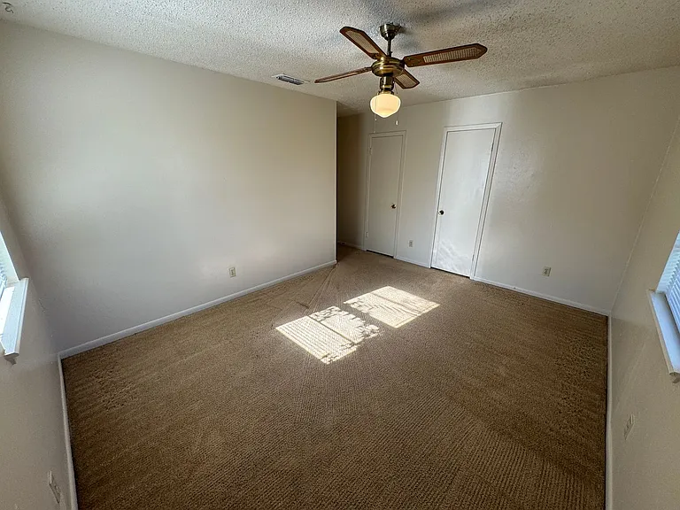 1104 Cummings Ave — Photo 22