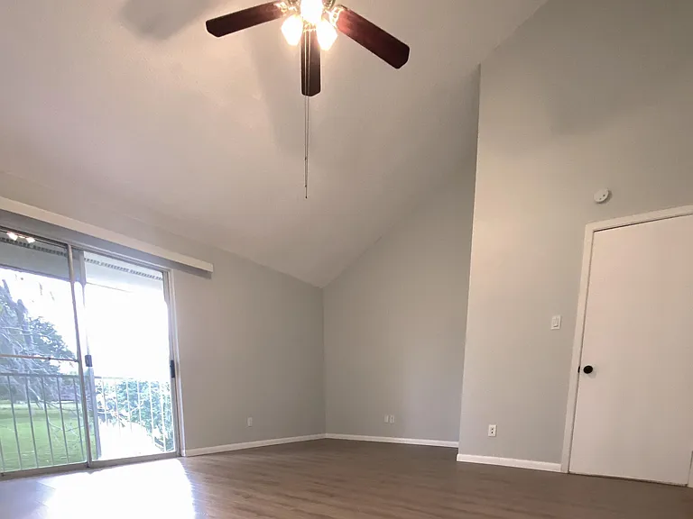 1828 Veranda Dr — Photo 29
