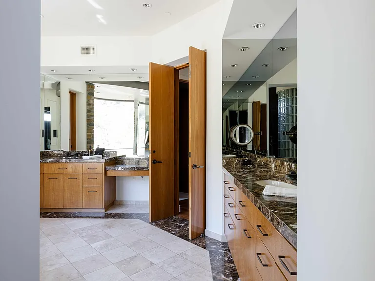 7451 N Las Brisas Ln — Photo 106