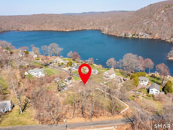 2nd image of 73 Lake Road