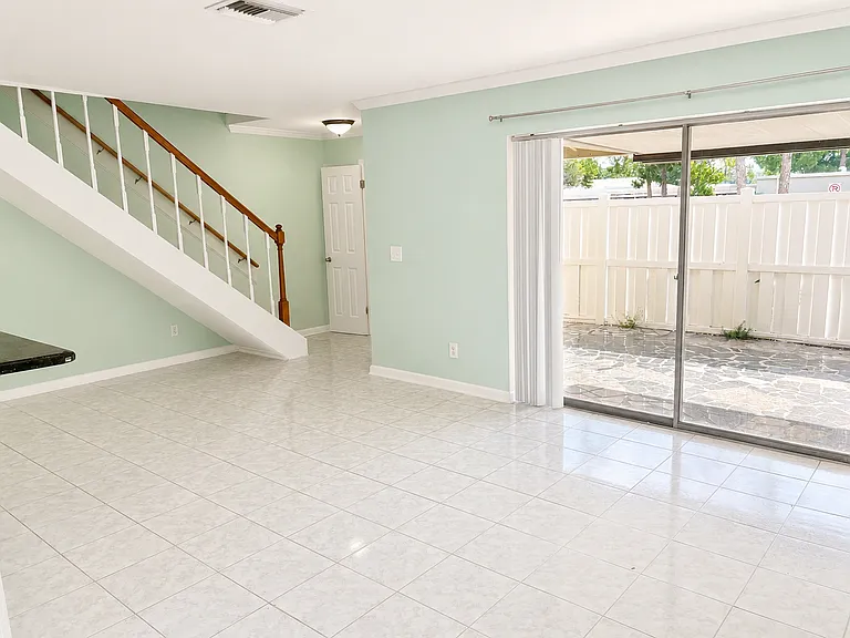 7201 San Luis Ct — Photo 5