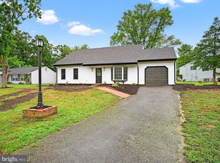 65 Eastmont Ln, Sicklerville, NJ 08081