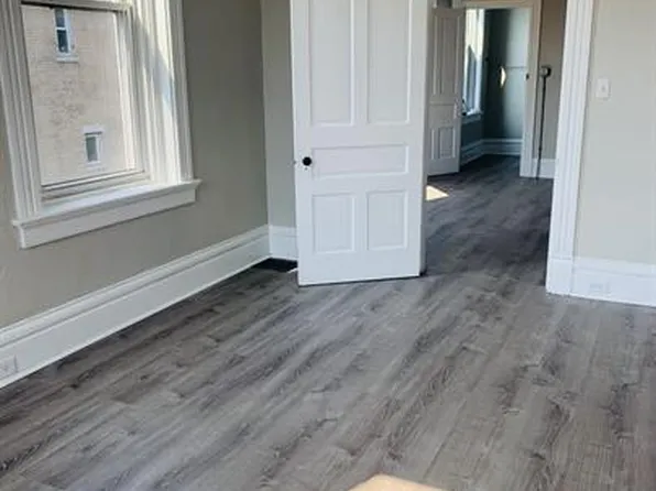 3231 Vine St #5, Cincinnati, OH 45220