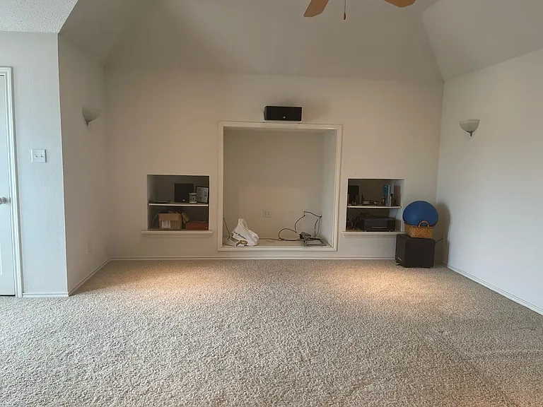 10717 Greenview Ct — Photo 7