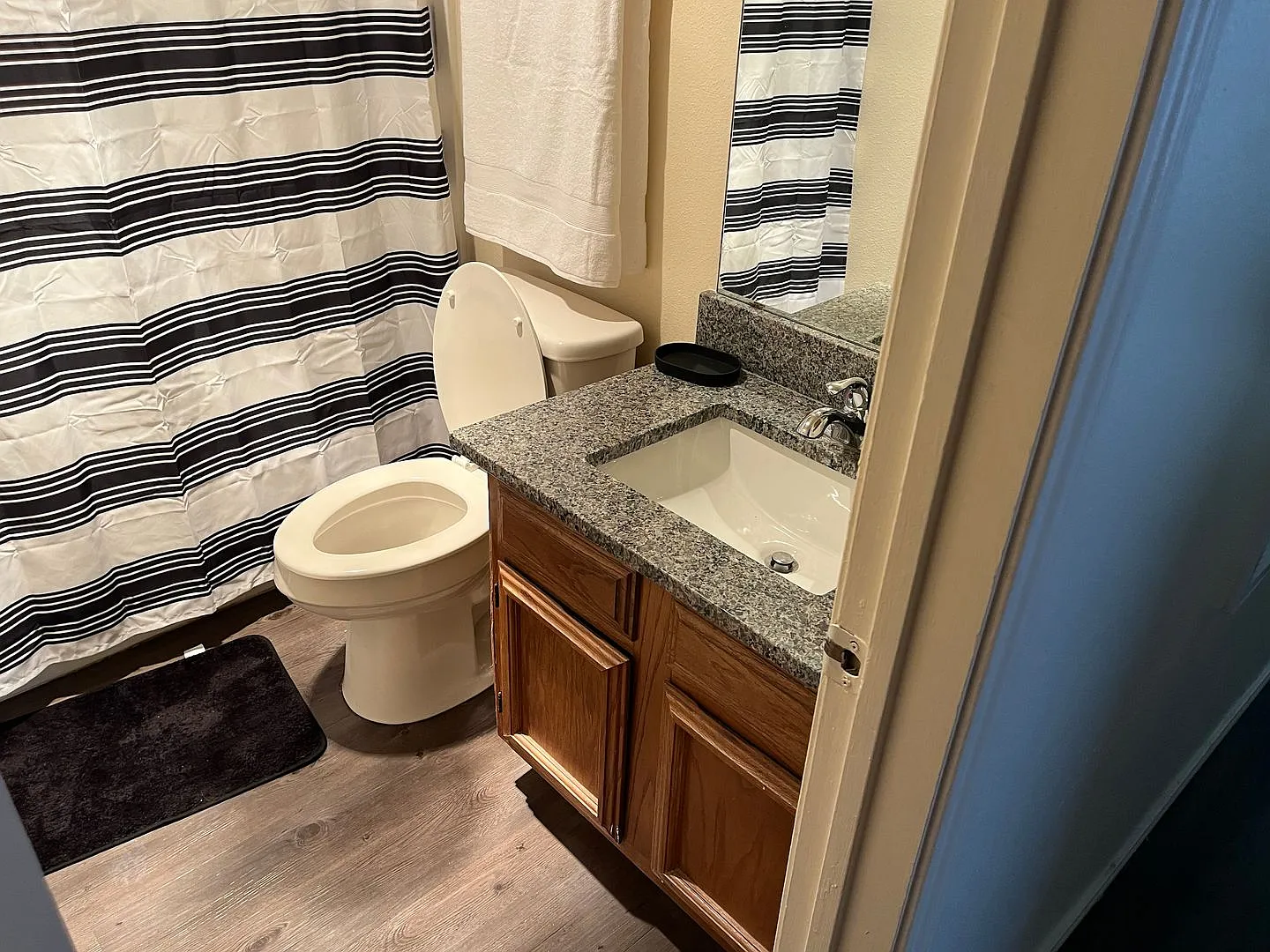Townwood Apartments — Photo 4