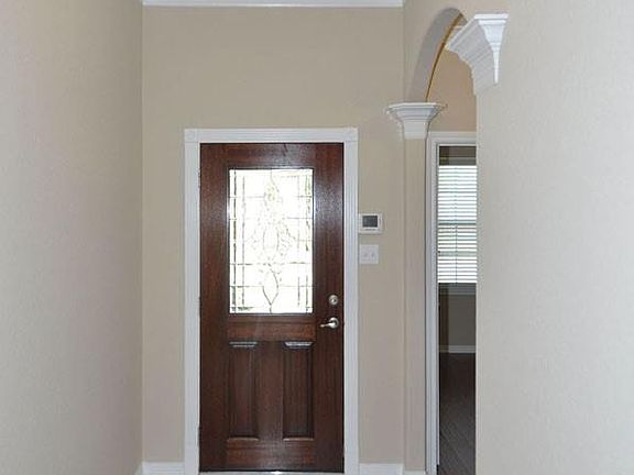 3rd image of 19523 Glenwood Canyon Ln