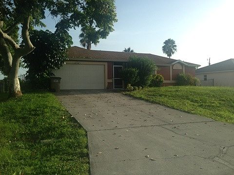 1st image of 1105 NE 9th Ter