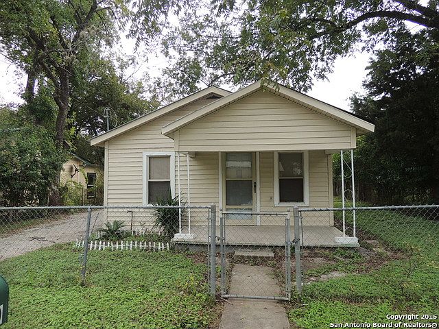 1st image of 360 E Dittlinger St