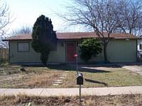 2nd image of 719 Canyonwood Ln