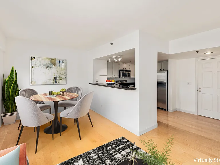 505 E Denny Way #506 — Photo 10