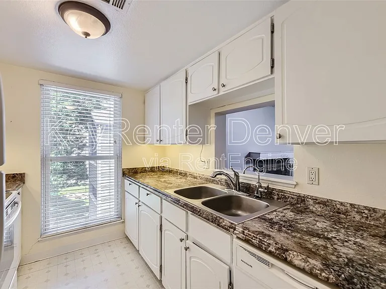 9727 E Peakview Ave #A11 — Photo 2