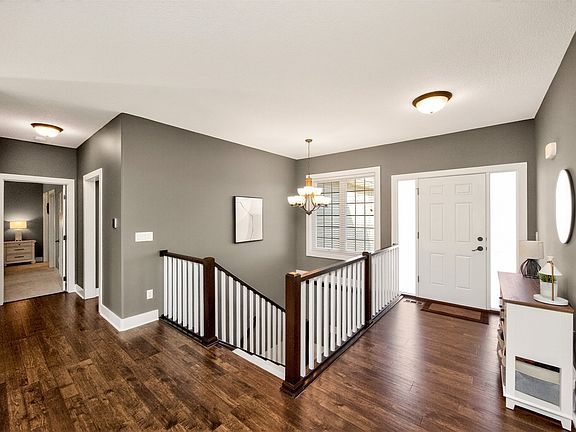 4th image of 302 Northview Ln