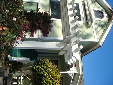1st image of 2721 E Cliff Dr