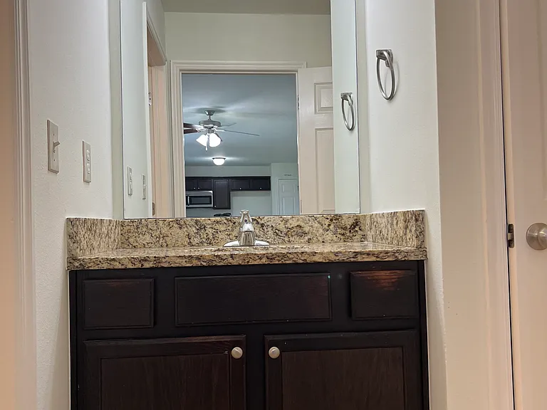 1117 S Catalina Dr — Photo 20