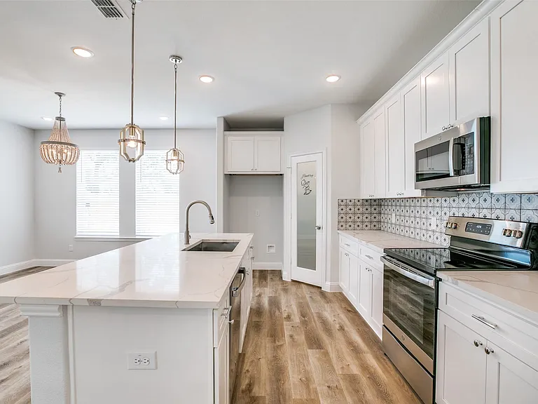 3105 Chihuahua Ave — Photo 11