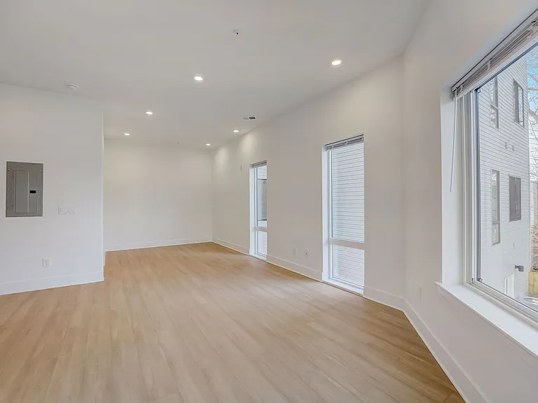 Nova Commons - 4200 Landcaster Ave — Photo 12