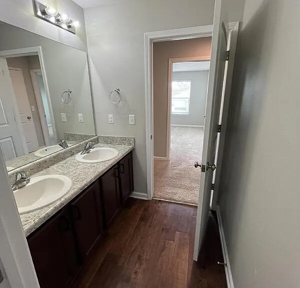 4905 Kensington Ln — Photo 6