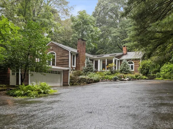 60 Pheasant Lane, Stamford, CT 06903