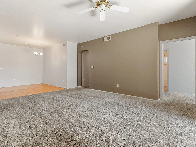 1671 W Canal Cir #212 — Photo 3