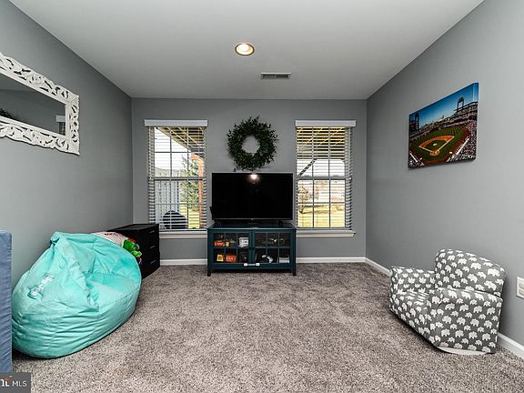 4th image of 15 N Savanna Dr