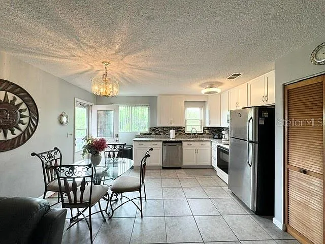 2 bed, 2.0 bath, 980 sqft, $2,000 — Photo 4