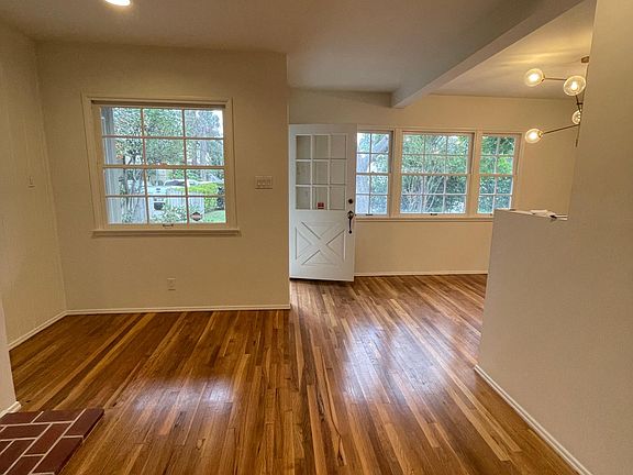 5th image of 5221 Vantage Ave