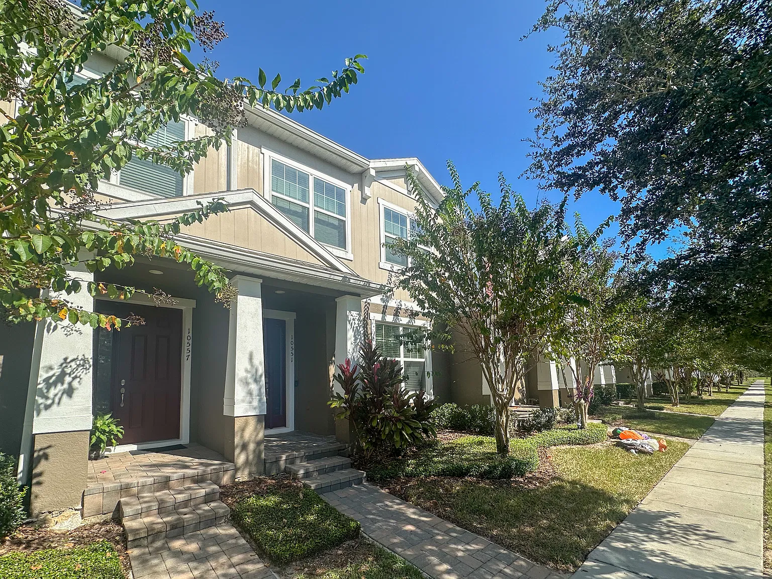 4 bed, 2200 sqft, $2,750 — Photo 1