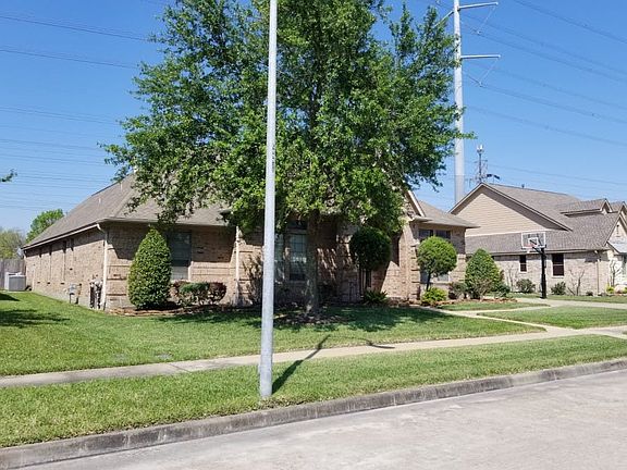 3rd image of 2201 W Lonesome Dove Dr #D
