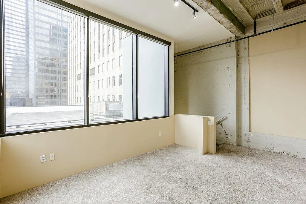 2 bed, 2.0 bath, 1130 sqft, $2,300 — Photo 2