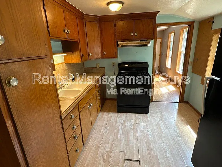 1408 Washington St NE #2 — Photo 1