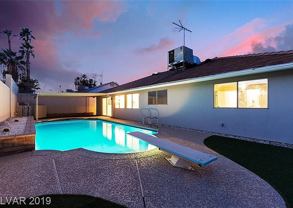 1st image of 3969 Meadowglen Dr