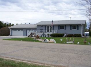 408 4th Ave NE, Berthold, ND 58718