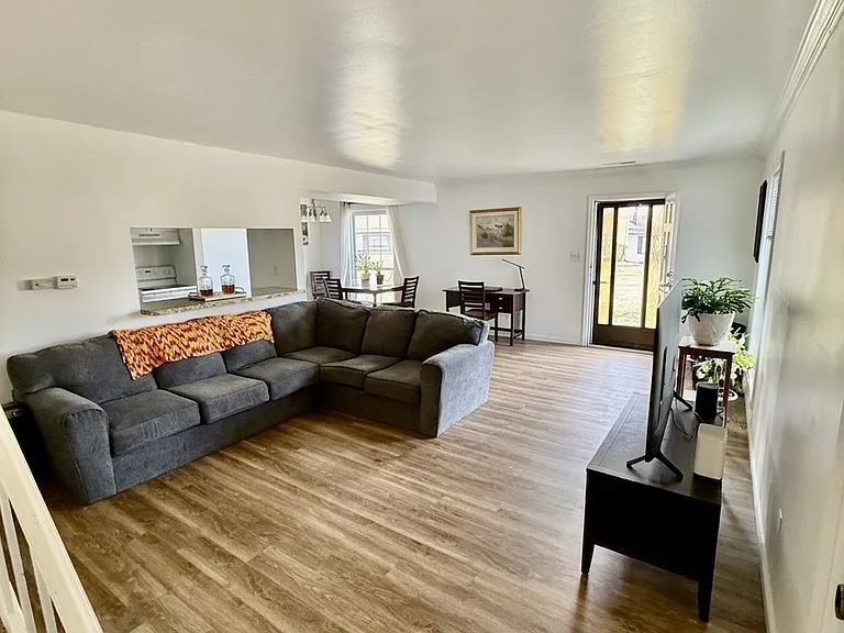 3104 S Eden Dr — Photo 4