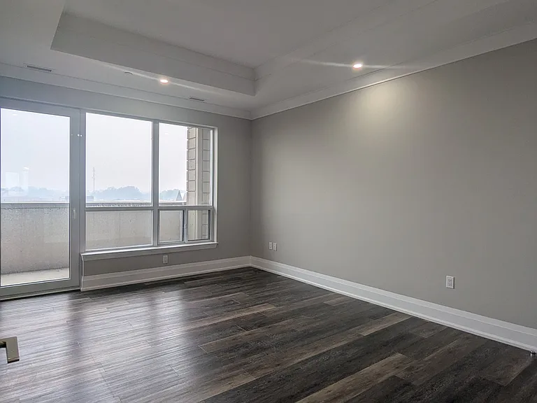 121 King St W — Photo 57