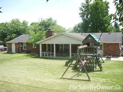 Large patio, covered
						:
						Large covered patio, completely fenced in