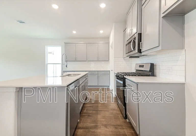 3114 Cordelia Dr — Photo 15