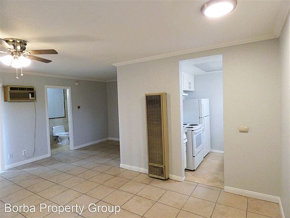 4th image of 2310 Cedar Ave APT 5